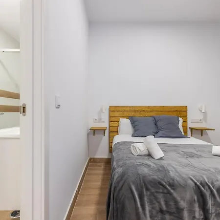Apartment Fun Building By Homeabout Malaga